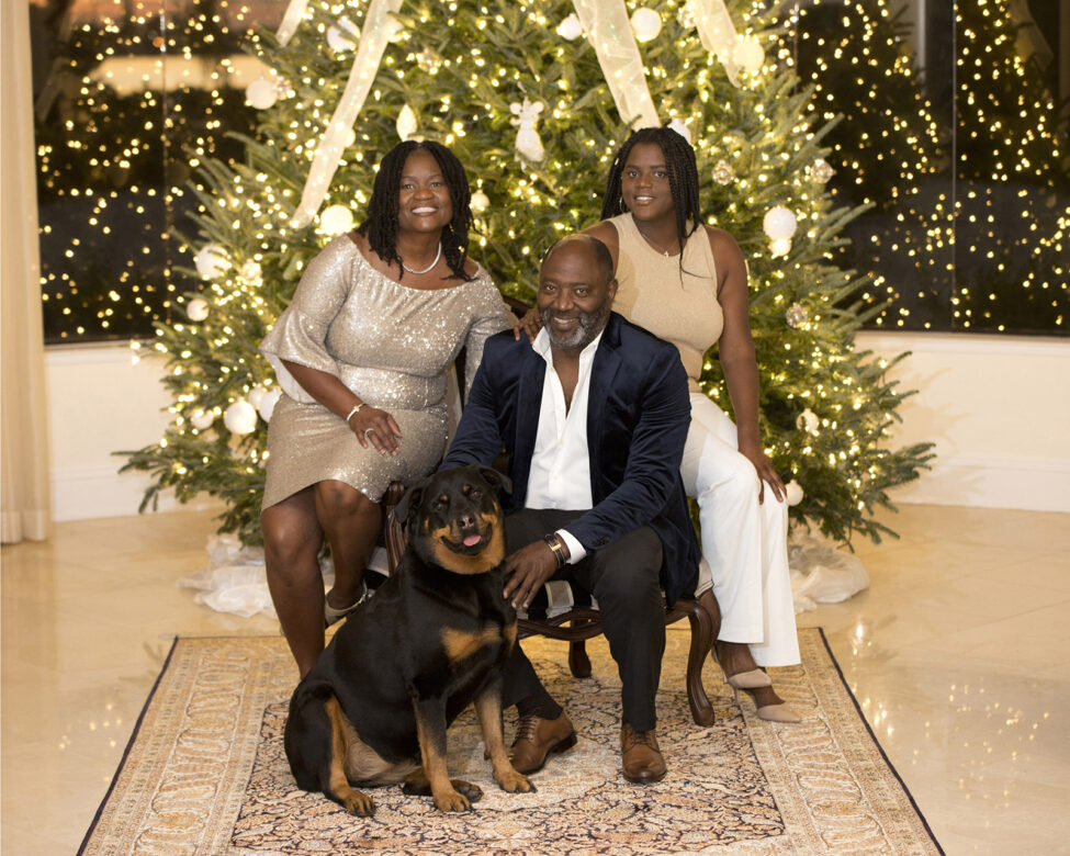 family holiday christmas photography with pet